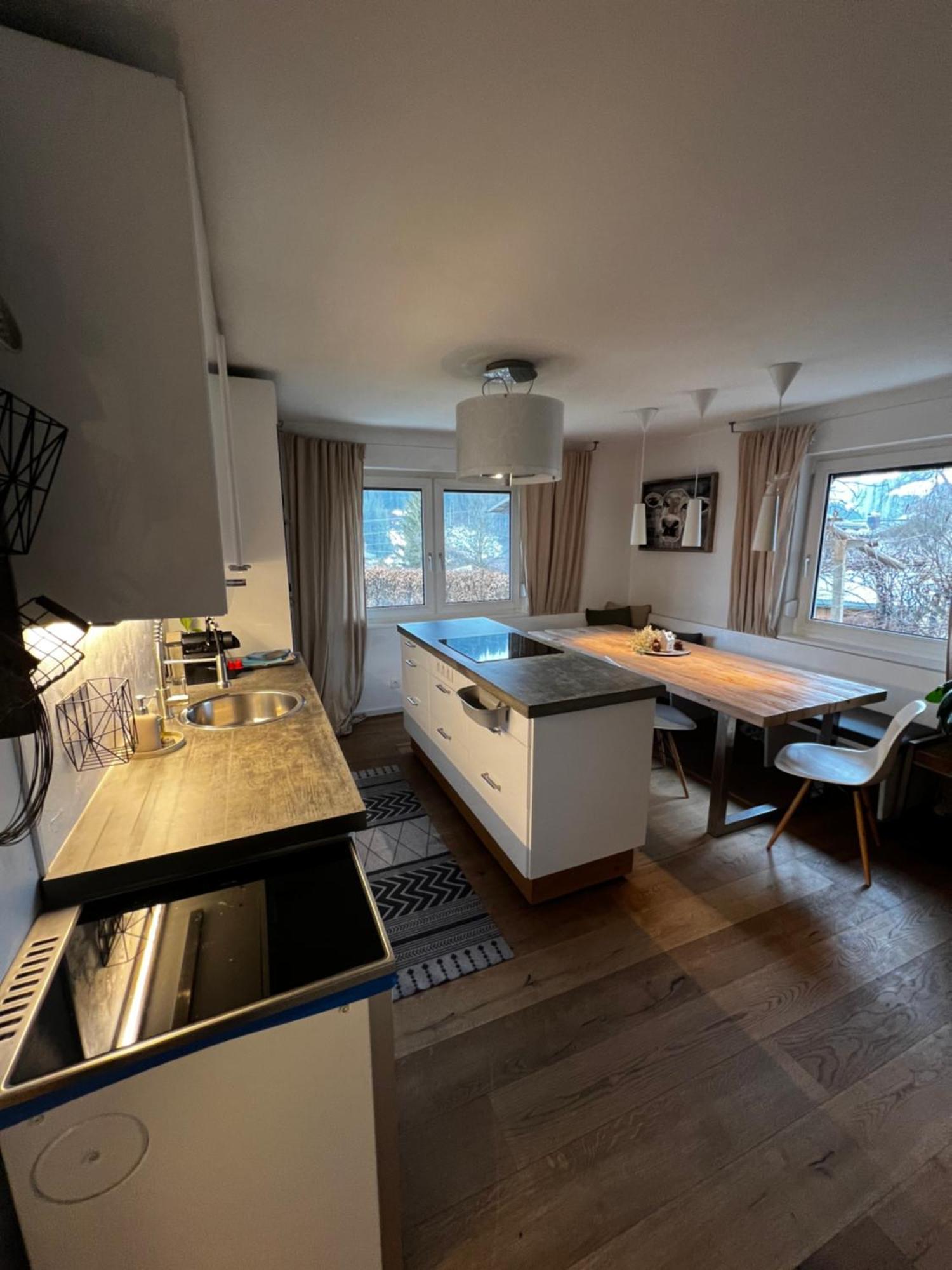 Chalet Flat Tom Wagrain
